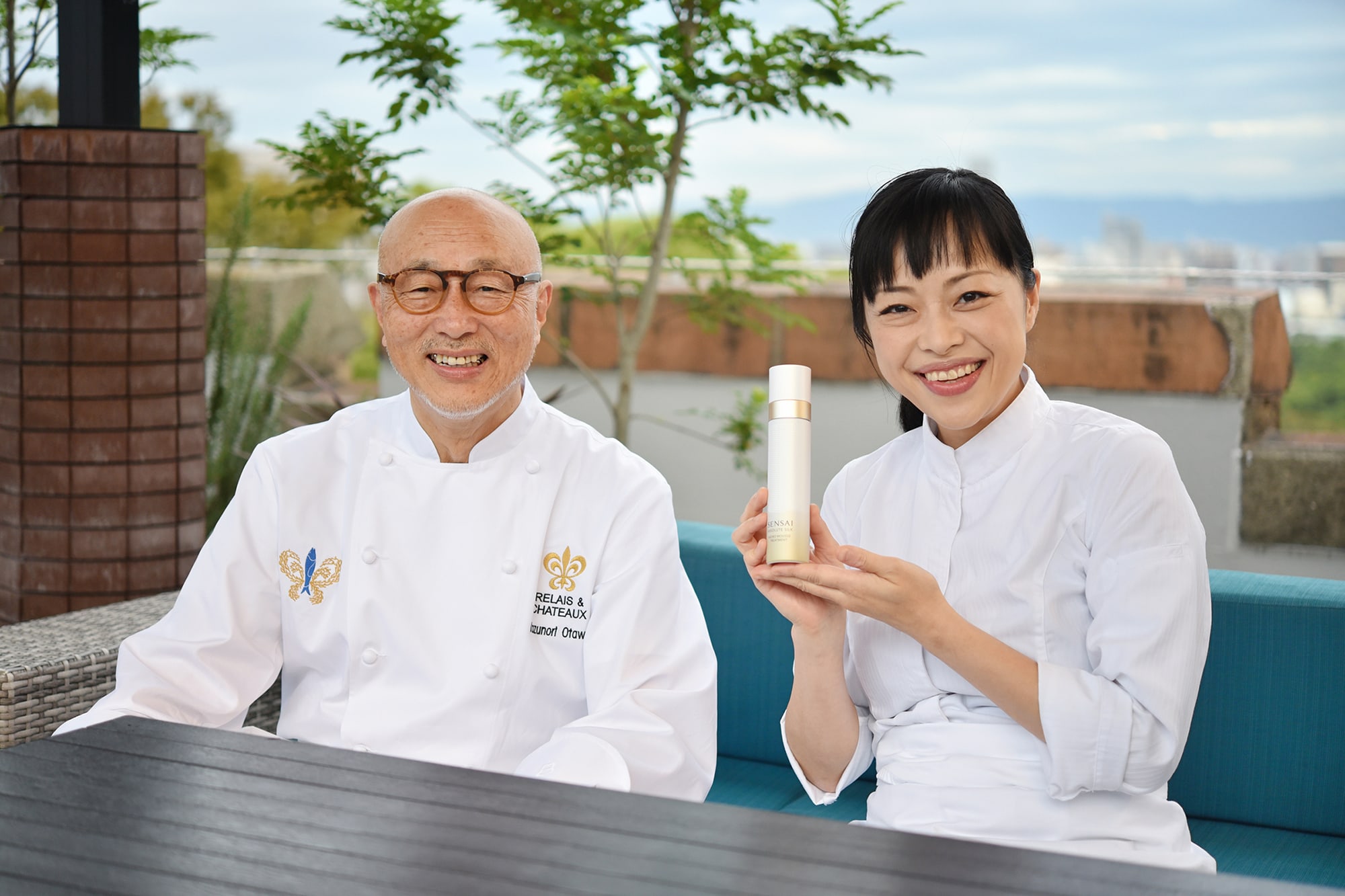 Kazuki Otowa and Asuka Otowa from the Otowa Restaurant. The restaurant is a member of the Relais & Châteaux. The two have created the Oeuf a la Neige SENSAI specially for the Grand Gala Dinner.
